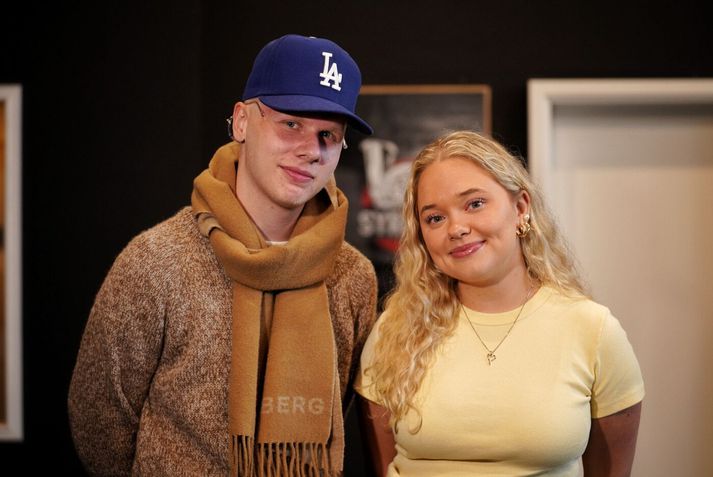 Breki Snær Baldursson varaforseti  og Katrín Eir Ásgeirsdóttir, forseti Kínema voru hæstánægð á fyrsta degi Kvikmyndaskóla Íslands undir nýjum rekstraraðila.