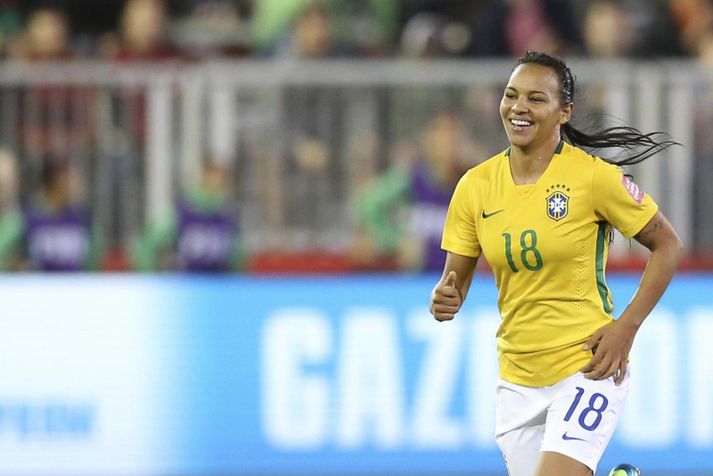 Raquel Fernandes fagnar marki sínu.