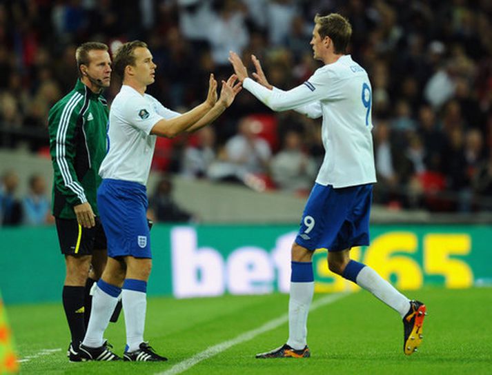 Kevin Davies kemur hér inn á fyrir Peter Crouch.