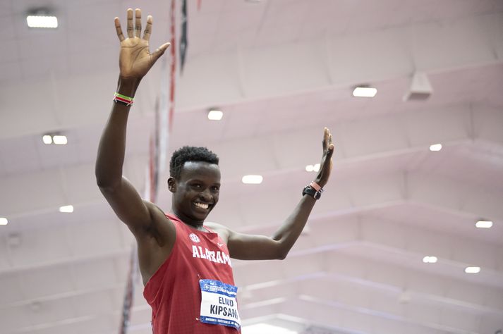 Eliud Kipsang fagnar hér góðum árangri sínum þegar hann var í Alabama háskólanum.