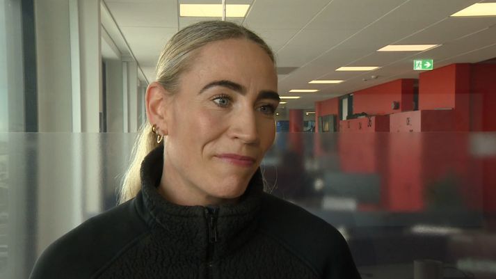 Anna Úrsúla Gunnarsdóttir telur að kvennaboltinn verði oft útundan ef tekið er mið af karlaboltanum.