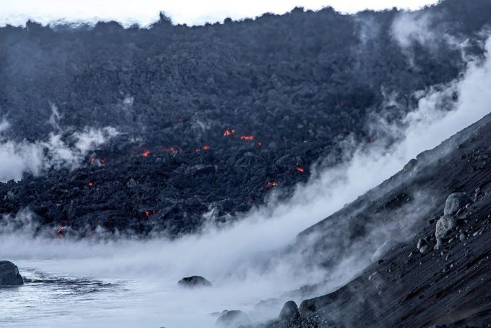 Eldgosið hefur verið í beinni á netinu.