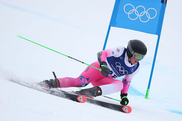 Jón Erik fékk væna byltu en komst blessunarlega á lappir.