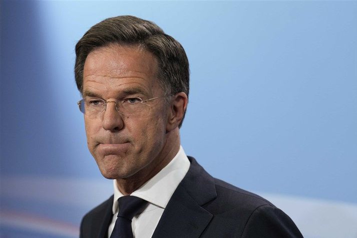 Mark Rutte á blaðamannafundinum í kvöld. Þar tilkynnti hann að ríkisstjórn Hollands væri sprungin.