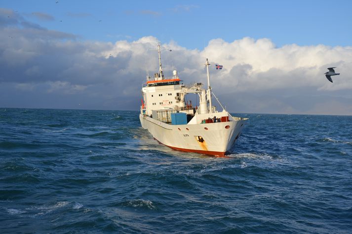 Flutningaskipið Alma