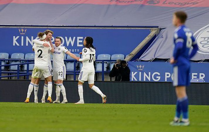 Afar flottur sigur Leeds sem hefndi ófaranna frá því í fyrri leiknum gegn Leicester.