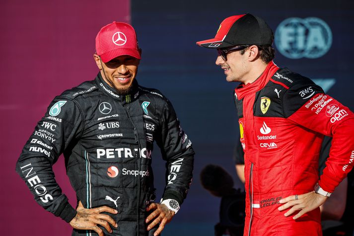 Verðandi samherjarnir hjá Ferrari, Lewis Hamilton og Charles Leclerc.