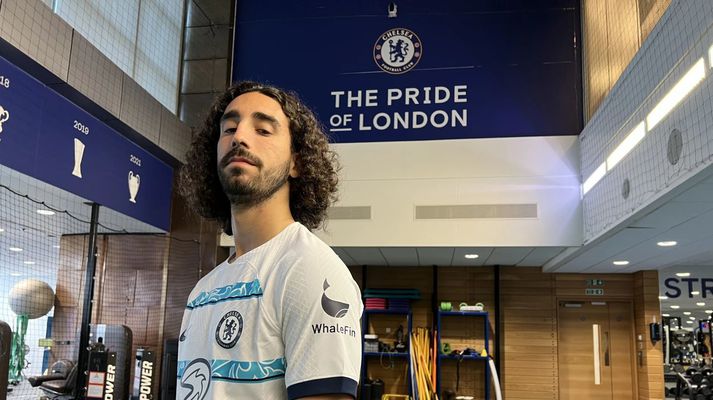 Marc Cucurella er orðinn leikmaður Chelsea og verður mögulega með liðinu gegn Everton á morgun.