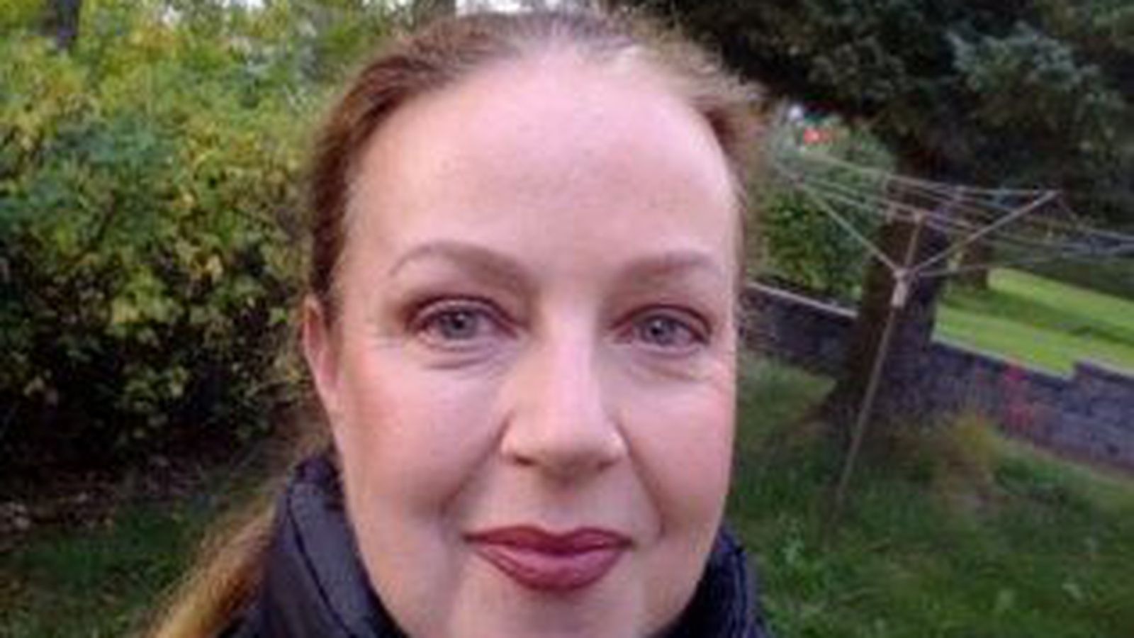 Höfum við ekki nóg við peningana að gera?