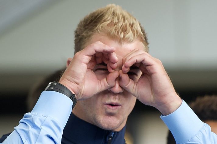 Joe Hart bregður á leik.