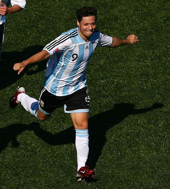 Zarate í leik með U21 landsliði Argentínu.