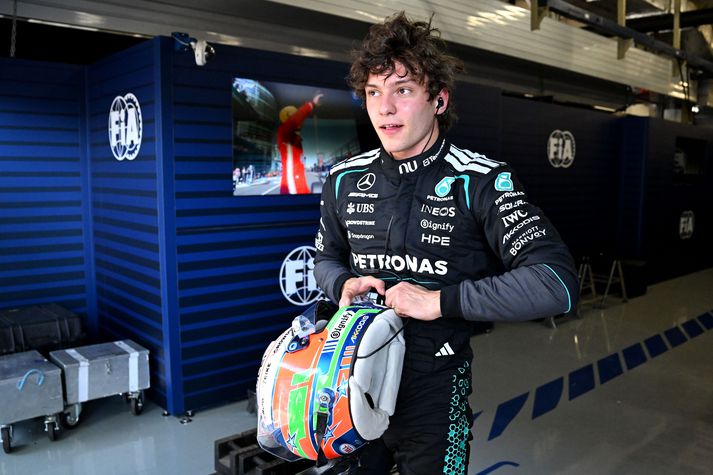 Ítalinn ungi, Kimi Antonelli, verður á ráspól í kappakstrinum í Sjanghaí á morgun.