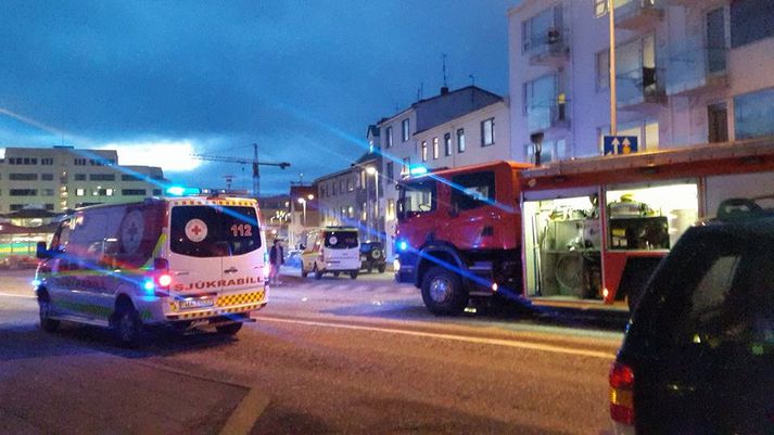 Frá vettvangi á Laugavegi nú í kvöld.