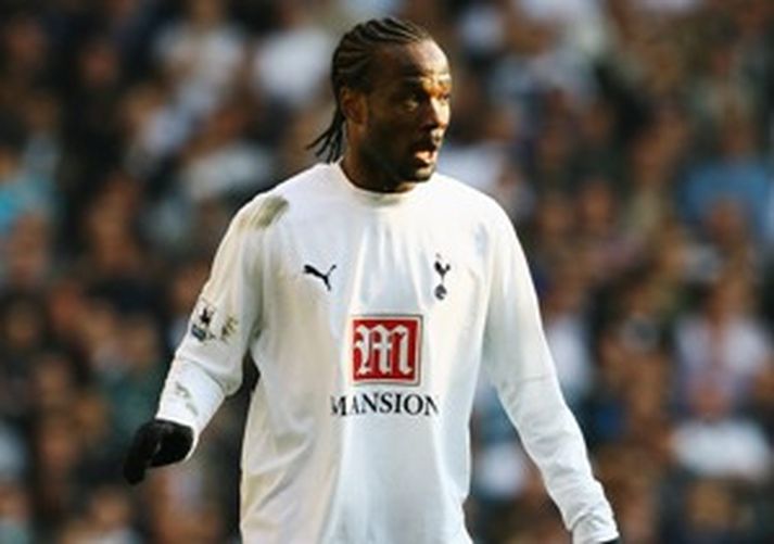 Chimbonda í búningi Tottenham.
