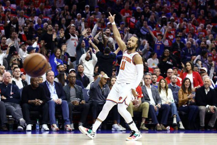 Þrátt fyrir að vera á útivelli voru aðdáendur NY Knicks mun meira áberandi í þriðja og fjórða leik liðanna Wells Fargo Center. 