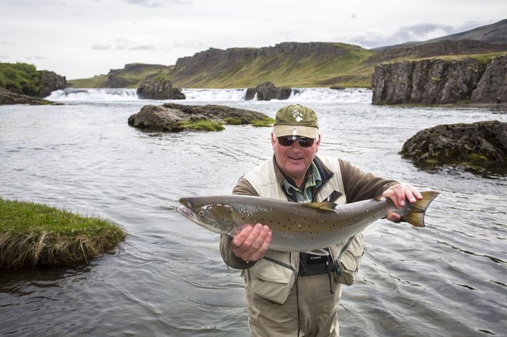 "Einn góðan veðurdag kemur gusa og þá eru þeir sem verða til staðar þeir heppnu,“ segir Einar Sigfússon sem reiknar með að langvinnir þurrkar taki um síðir enda.