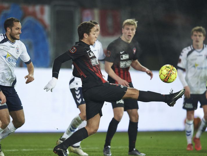 Mikael í leik með Midtjylland.