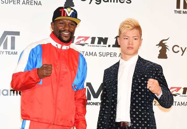 Mayweather og Nasukawa á blaðamannafundinum sögulega.