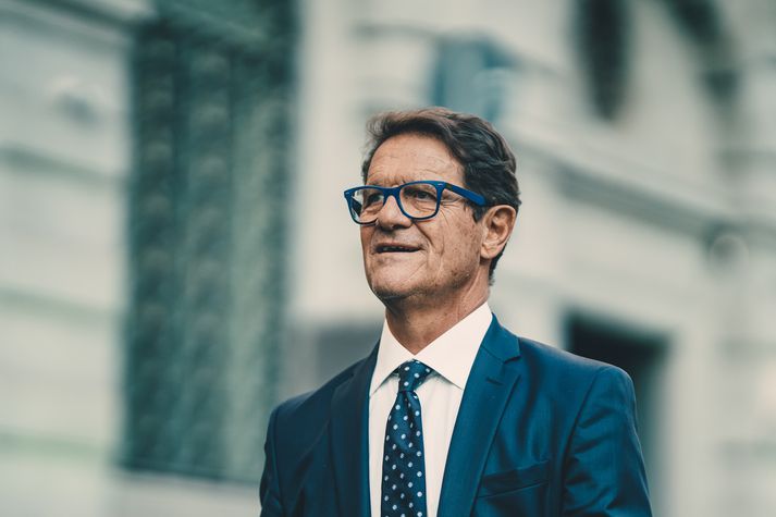 Hinn reynslumikli þjálfari, Capello.