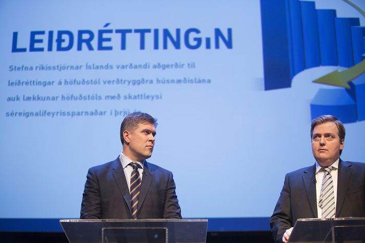 Sigmundur Davíð Gunnlaugsson og Bjarni Benediktsson segja aðgerðir koma til framkvæmda á miðju næsta ári. Tímasetning fyrir umsóknir hefur ekki verið gefin upp.