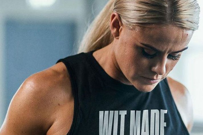 Sara Sigmundsdóttir er staðráðin í því að koma sterkari til baka eftir þessi erfiðu hnémeiðsli. Hugarfar hennar hefur vakið hrifingu og athygli.