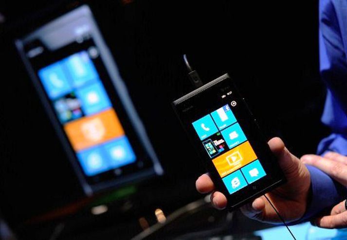 Gagnrýnendur á einu máli um að Windows Phone sé afar vandað stýrikerfi og eigi eftir að veita Android og iOS harða samkeppni.