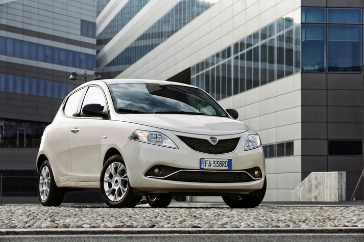 Lancia Ypsilon.