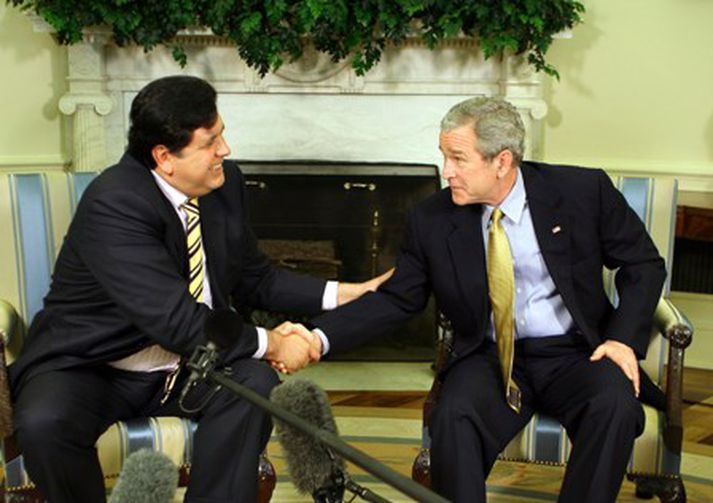 Ætla mætti að Alan Garcia sé betri félagi Bush Bandaríkjaforseta en Evo Morales.