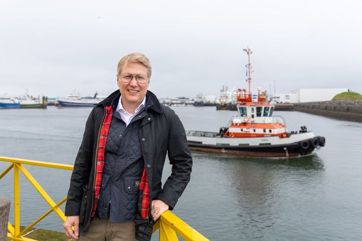 Daníel Jakobsson framkvæmdastjóri viðskiptaþróunar hjá Arctic Fish byrjar daginn á því að dorma með Heimi og Gulla en langar mikið að vera týpan sem drífur sig í ræktina. Daníel bjó lengi í Svíþjóð og því eru það sænskar hetjur úr bíómyndum og bókum sem standa upp úr hjá honum frá æsku.