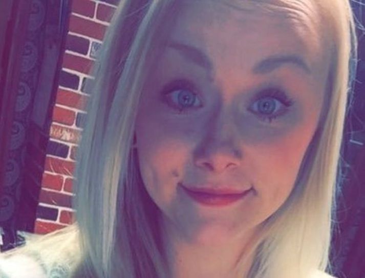 Sydney Loofe greindi frá fyrirætlunum sínum á Snapchat.