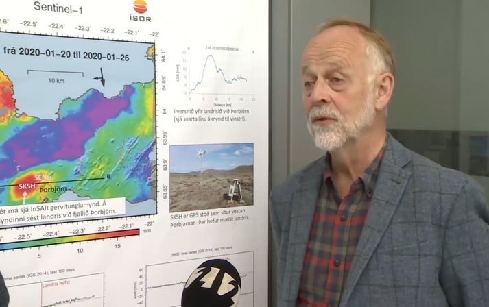 Páll Einarsson jarðeðlisfræðingur í viðtali við Stöð 2 í Öskju í dag, jarðvísindahúsi Háskóla Íslands.