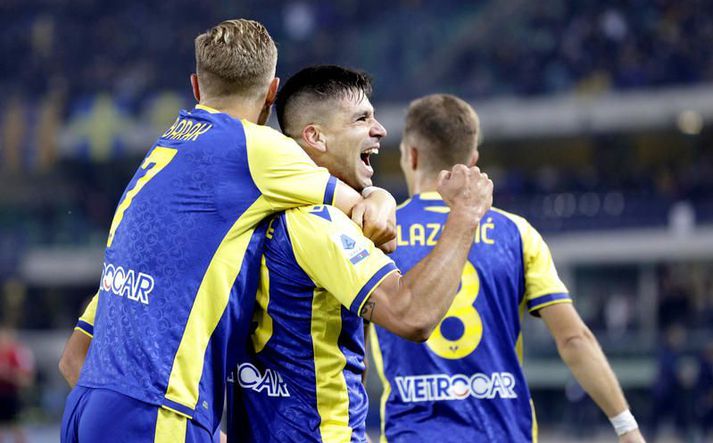 Giovanni Simeone fagnar marki með Hellas Verona á móti Juventus á þessu tímabili.