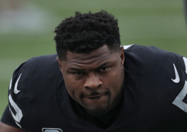 Khalil Mack er ríkur maður og einn grimmasti varnarmaður NFL-deildarinnar.