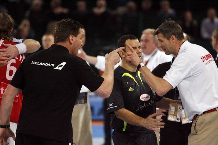 Alfreð Gíslason og Bogdan Wenta lentu í eftirminnilegu rifrildi í Gerry Weber-höllinni árið 2007. Mynd/Pjetur