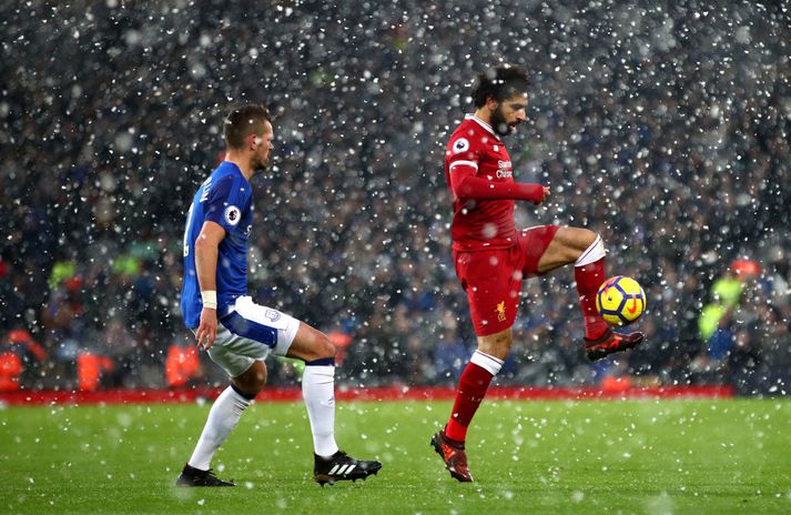 Það snjóaði þegar Everton og Liverpool mættust í desember í fyrra. Liðin eigast aftur við í jólamánuðinum á þessu tímabili