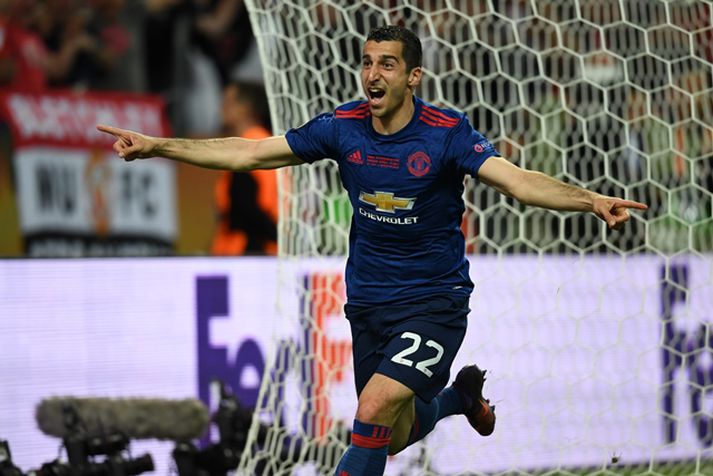 Mkhitaryan fagnar marki sínu gegn Ajax í úrslitaleik Evrópudeildarinnar.