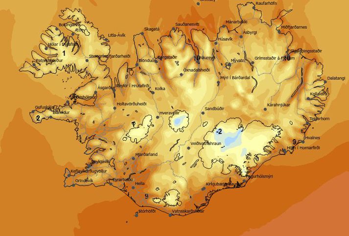 Staðan var sumarleg á hádegi í dag líkt og kortið sýnir.