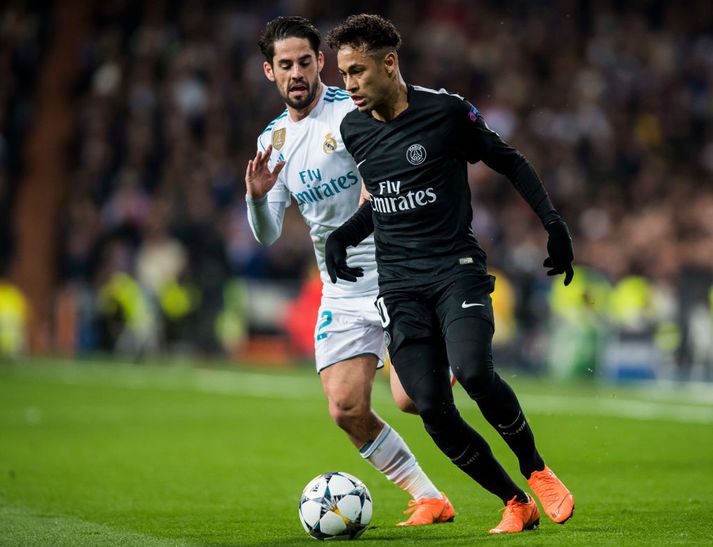 Neymar hefur mætt Real Madrid nokkrum sinnum á ferlinum. Klæðist hann hvítu treyjunni áður en sumarið er úti?