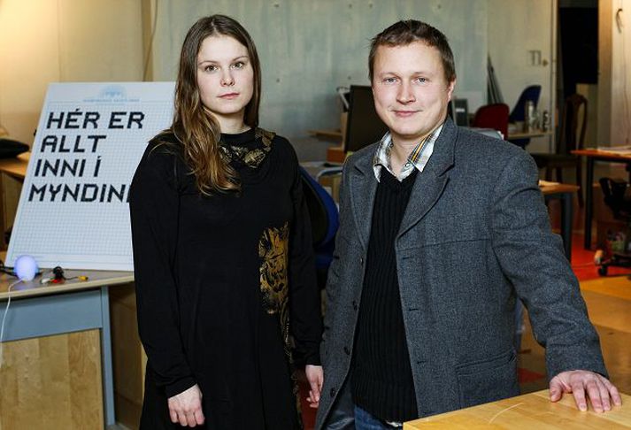 snjöll hugmynd Svala Hjörleifsdóttir og Haraldur Unason Diego voru í hópi þeirra nemenda sem unnu að hugmyndinni.Fréttablaðið/Anton