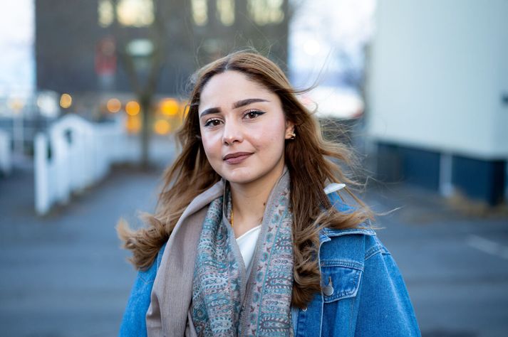 Í dag býr Noorina Khalikyar á Íslandi og er að byggja upp nýtt líf frá grunni – ekki aðeins sem flóttamaður eða læknir í útlegð, heldur einnig sem frumkvöðull.