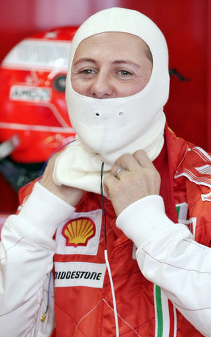 Michael Schumacher í kunnulegum búningi.