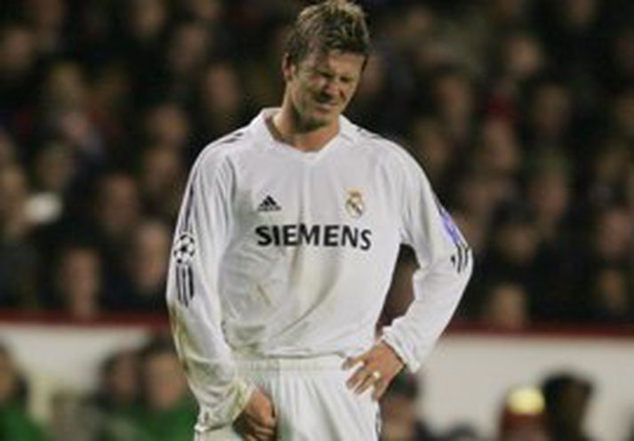 David Beckham segir konu sína oft klæðast keppnistreyju sinni á heimili þeirra