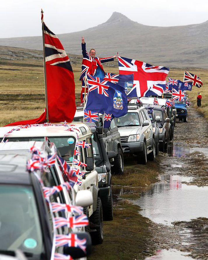 Þjóðhátíðarstemning ríkti á Falklandseyjum þegar kosningin var haldin.