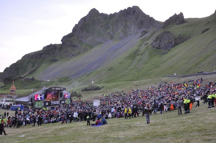 Það var líf og fjör í Vestmannaeyjum um helgina. Þjóðhátíð fór ágætlega fram um helgina þó erill hafi verið hjá lögreglu.