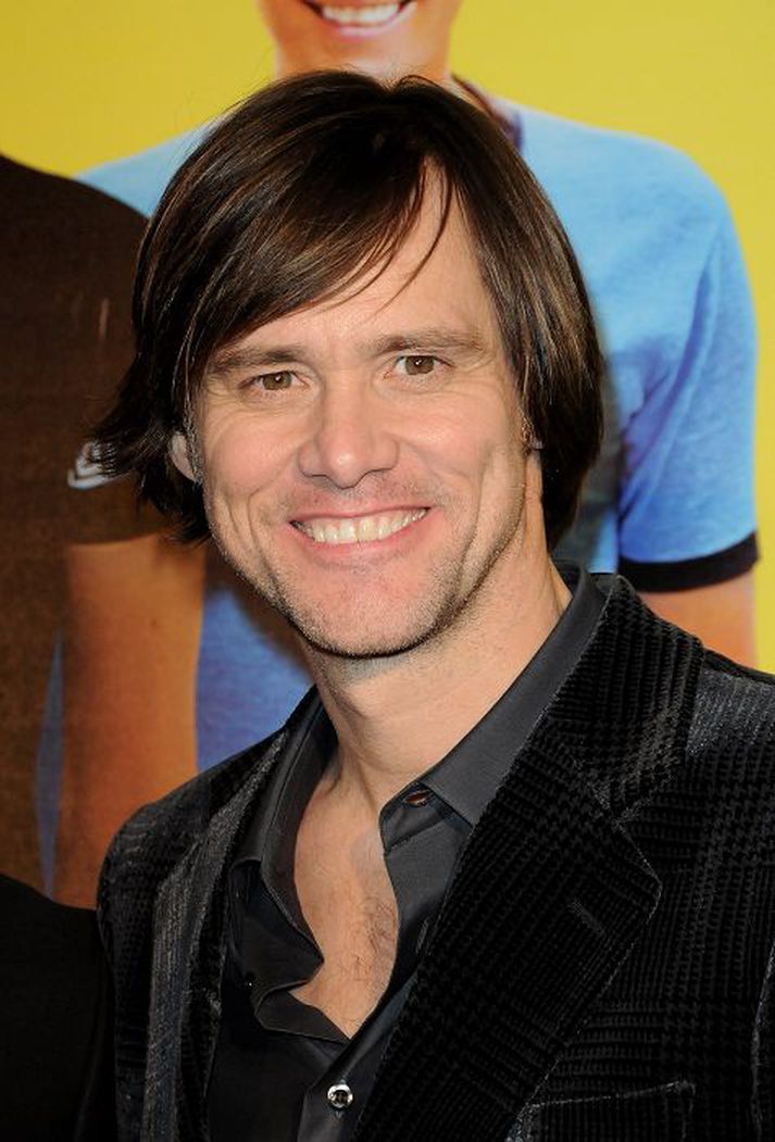 Jim Carrey eignaðist sitt fyrsta barnabarn í febrúar. Hann segir afasoninn virkilega fyndinn.