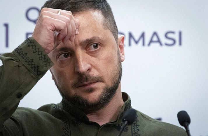 Volodymyr Zelenskyy forseti Úkraínu fordæmir fullyrðingar Rússa.