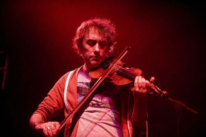 EDINBURGH, UNITED KINGDOM - OCTOBER 27: Yann Tiersen performs on stage at The Picture House on October 27, 2010 in Edinburgh, Scotland. (Photo by Marc Marnie/Redferns) Yann Tiersen tónlistarmaður