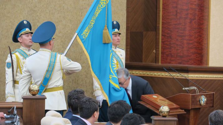 Kassym-Jomart Tokayev sór embættiseið í gær og lagði við það tækifæri til að nafni höfuðborgar landsins yrði breytt.