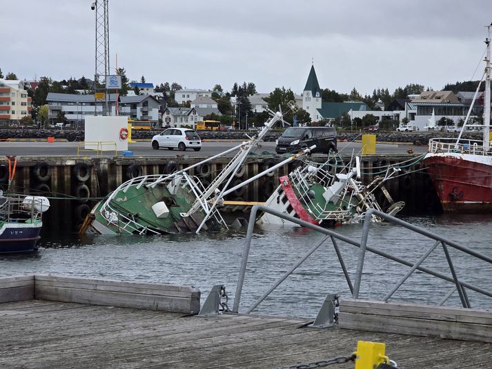 Báturinn hefur verið óhreyfður í höfninni undanfarin ár.
