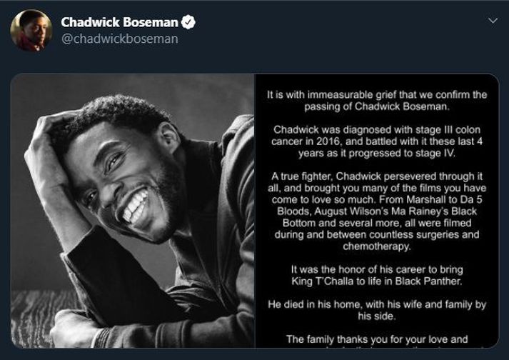 Í færslunni var tilkynnt um andlát leikarans Chadwick Boseman.